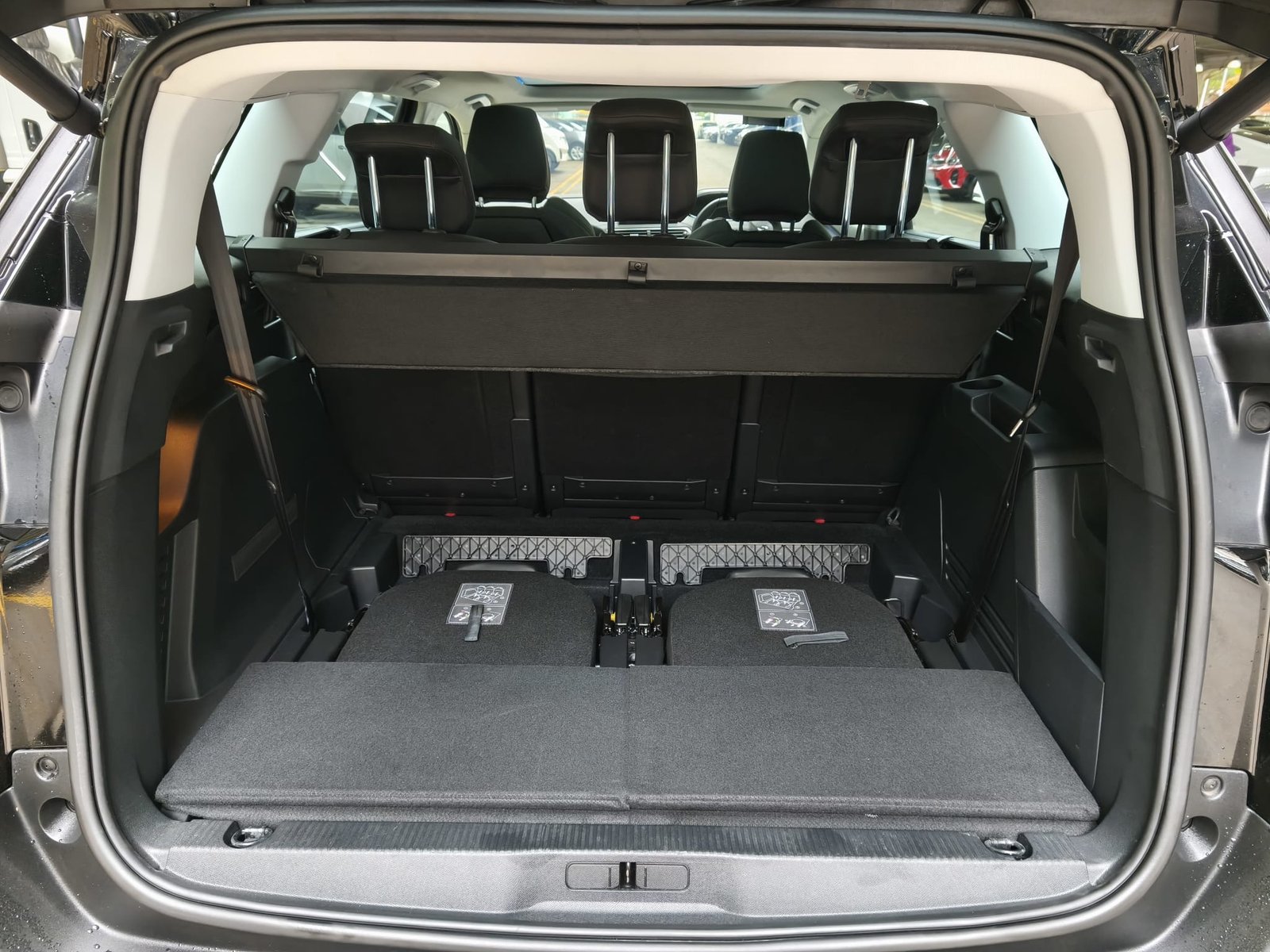 Peugeot 5008 1.2 PureTech Allure photo 9